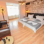 Highstyle Downtown Apartment *